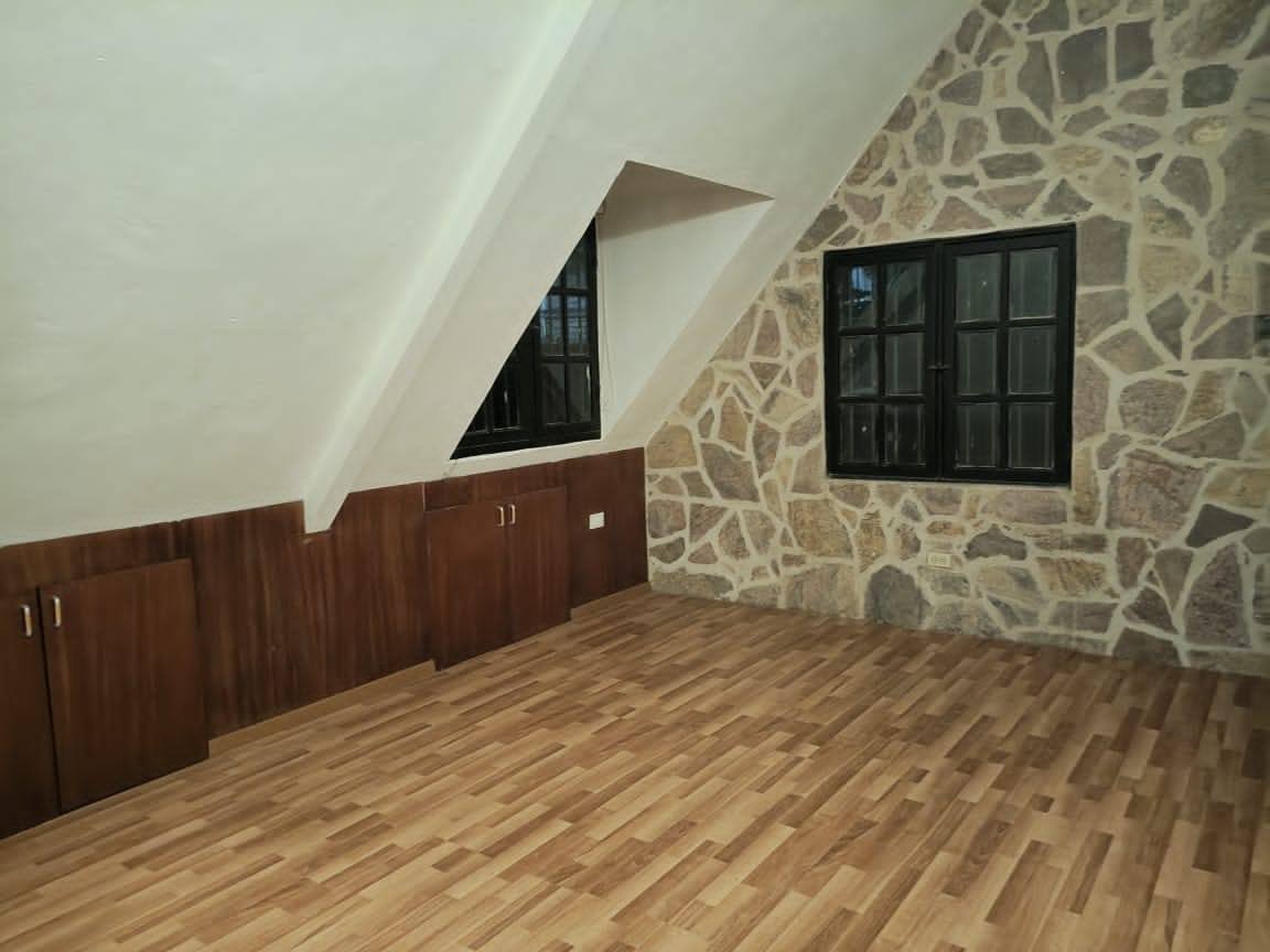 Spacious Chalet-Style Home - Chalet en Colinas de Guataparo